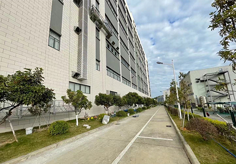 20250411100830533053 ONE游戏官网-皇马巴塞赞助商